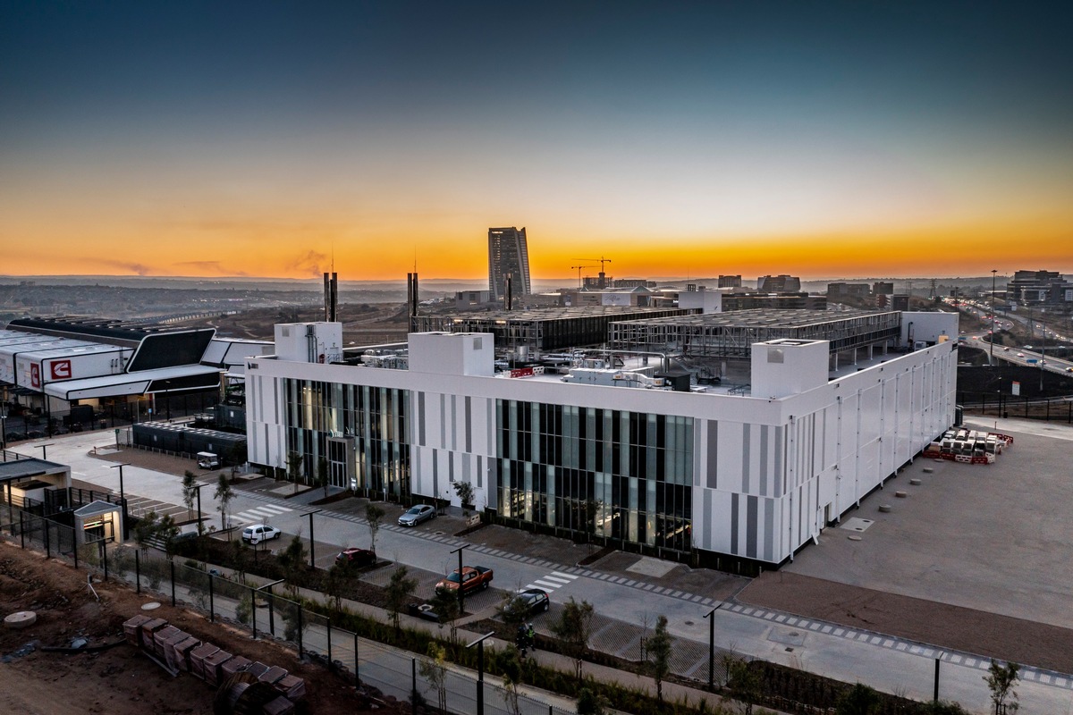 Vantage Data Centers den Campus in Johannesburg und feiert den